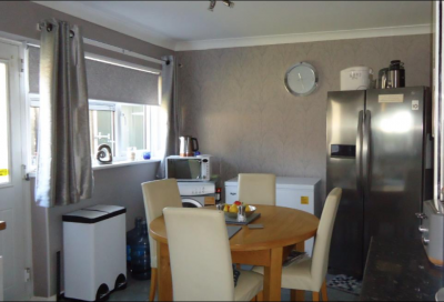 Exchange 3 Bed. House, Luton for  2 Bed GF Maisonette, Bed Bungalow Yarmouth are